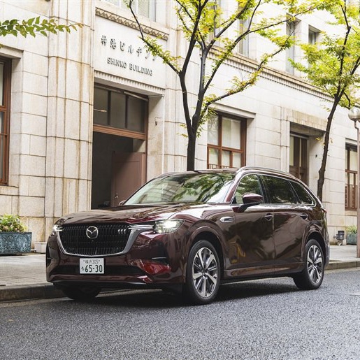 価格、デザイン、走り、乗り心地…「CX-60」オーナーが「CX-80」に乗って嫉妬したワケ