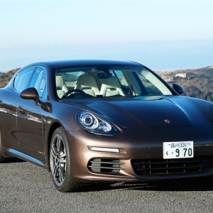 新型911ターボSほか、ポルシェ3台一気乗り