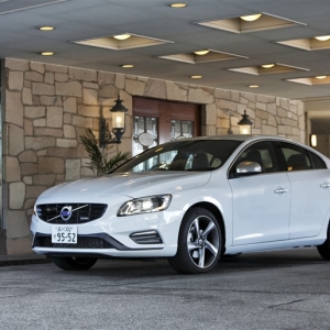 ボルボS60、新パワートレーンの乗り味は？
