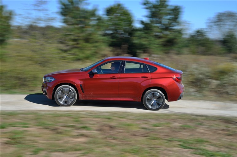 新型BMW X6、デザイン以上に魅せる走りの実力