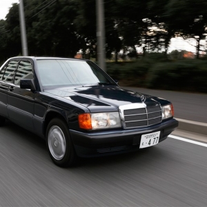 Cクラスの前身「190E」をリフレッシュ、その味は？