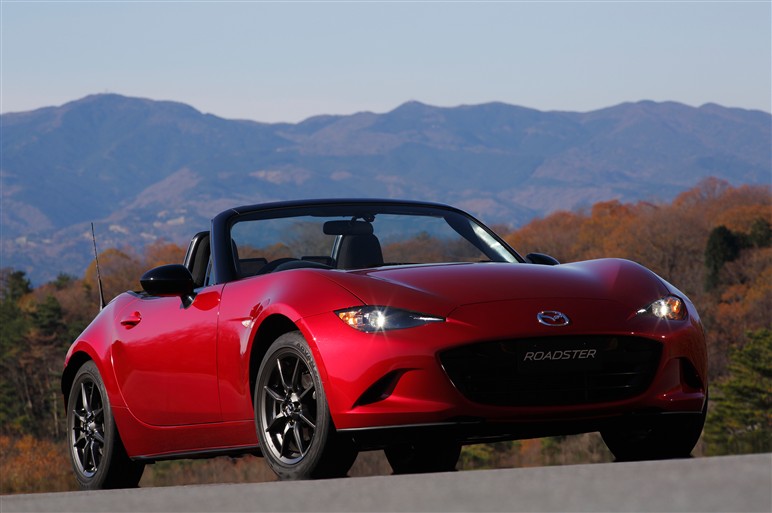 新型ロードスターのプロトをテスト。MT車の走りの実力は？
