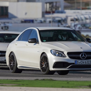 メルセデスのモンスターサルーン「メルセデス-AMG C63」に試乗