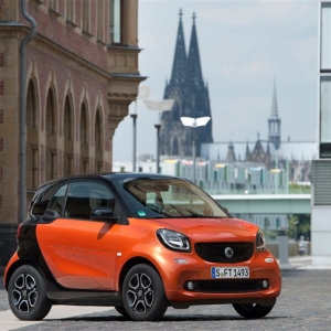 新型スマートに初試乗。清水和夫のオススメモデルは？