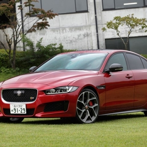 注目のDセグサルーン、ジャガーXEに試乗。V6＆直4の乗り味は？