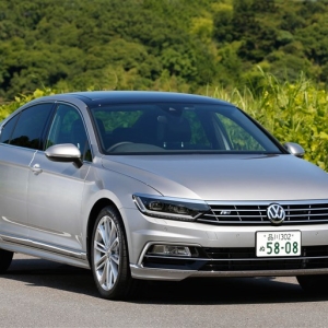 新型パサートに速攻試乗。上級移行でプレミアムカーに並ぶ完成度