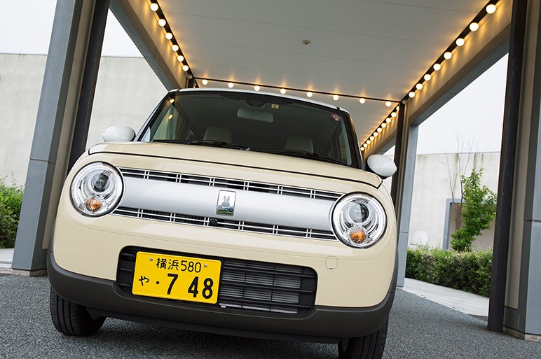 新型アルト ラパンに試乗。誰にでも優しくフィットするクルマ