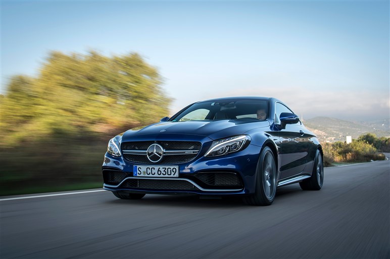 新型Cクラスクーペ試乗。AMG C63クーペはサーキットで全開走行