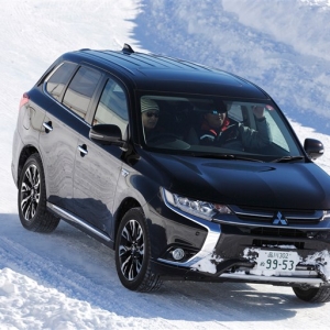 三菱の雪上試乗会で手応えを感じた、4輪駆動と電動化の近未来