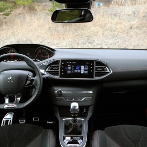308GTi by プジョースポール試乗。プジョー史上最強ホットハッチを詳細レポート