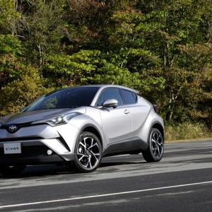 トヨタの新型コンパクトSUV「C-HR」、プロトタイプ速攻試乗