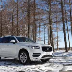 XC90のベーシックモデルT5に試乗。必要最小限のエンジンで走る知的な楽しさ