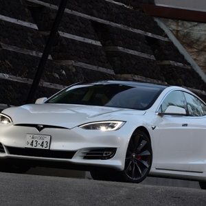 自動車評論家が2週間でテスラを注文した理由は「クルマの常識が破られた」