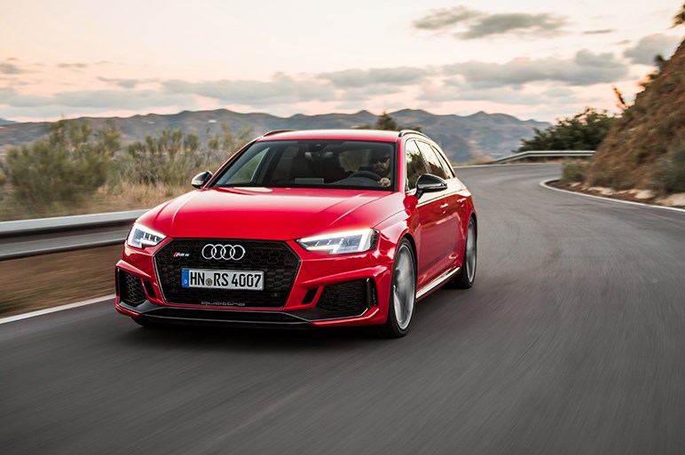 新型アウディRS4アバント、2.9L V6ターボへの換装で走りはどう変わった？