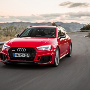 新型アウディRS4アバント、2.9L V6ターボへの換装で走りはどう変わった？