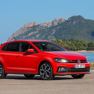 新型ポロGTI、大人びた乗り味を得ながらもその美点はやはり軽快感