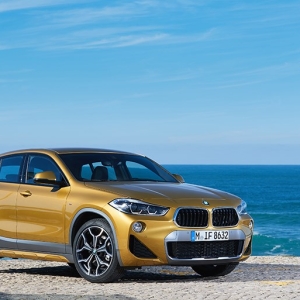 新型BMW X2にはSUVとハッチバックの間という新しい走りの価値観がある