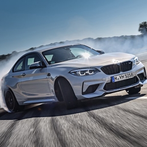 M2の後継、コンペティションのキレ味は初代M3の再来だ