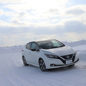 日産リーフと4WD版ノートe-POWERでモーター駆動の低ミュー路での強さを実感