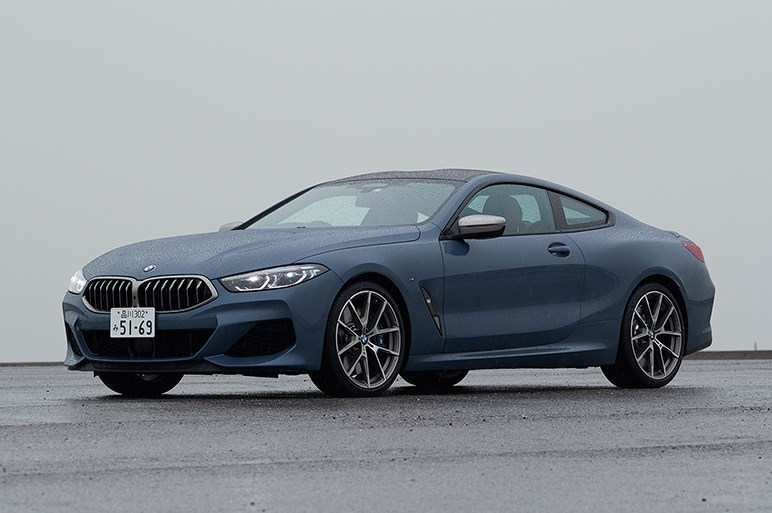 超高級車市場に参戦するBMW M850iは本格スポーツより肩の力を抜いた走りで実力を出す