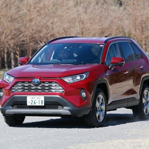 ベーシック～超マニアックまで多彩な駆動系を揃えた新型トヨタRAV4はどれを選べばいいのか？ ...