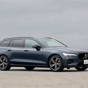 ボルボ V60 B5 Rデザイン試乗　全方位好バランスで安全性もぬかりなしの万能ワゴン