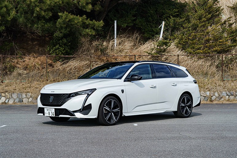 プジョー308SW GTハイブリッドはサイズと重さの感覚が超不思議（ホメ言葉！）