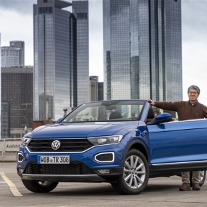 開発費の高騰でモデル整理が進む中、VWがT-Rocにカブリオレを設定した理由とは？