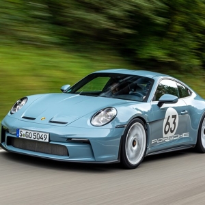 オンロード最速「911 S/T」爆誕。最良の911は投資価値も◎、4000万円台でもお値打ち！