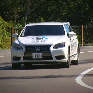 自動運転で事故が起きたら誰が責任を負うのか考えてみる
