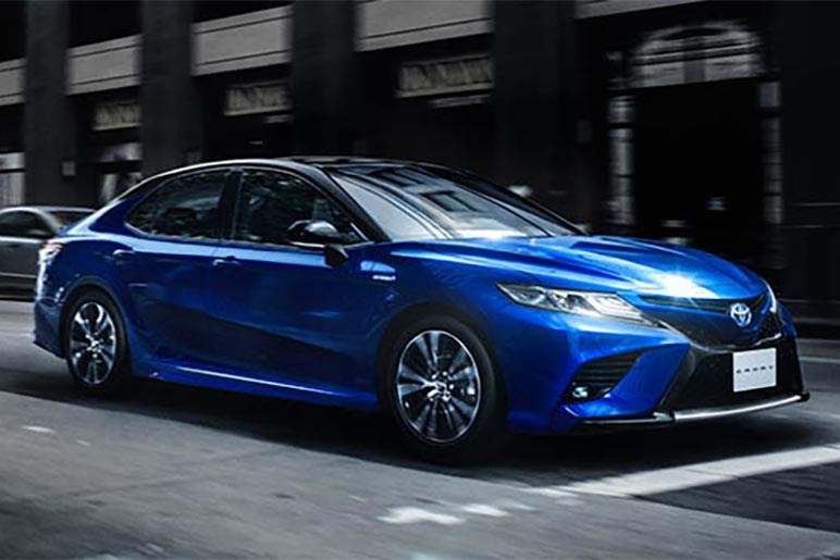 トヨタ セダンの全車種を徹底比較。新型クラウンや人気歴代モデルも紹介【購入ガイド】
