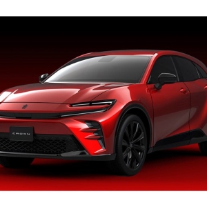 秋登場「クラウン“スポーツ”」と比べるべきは「NX」。割安感でクラウンが一歩リードか？ ...