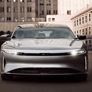 【日本人は知らない】超高級車に超実用車！ 成功が見えてきた新顔「アメリカンEV」の世界を紹介 ...