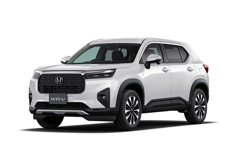ホンダのお手頃SUV「WR-V」が絶好調。一番人気は中間グレード「Z」、色はプラチナホワイト