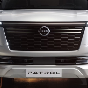 ランクルよりデカくてハイパワーで低価格。“サファリ”こと日産「パトロール」新型公開も、日本導入ナシの残念感 ...